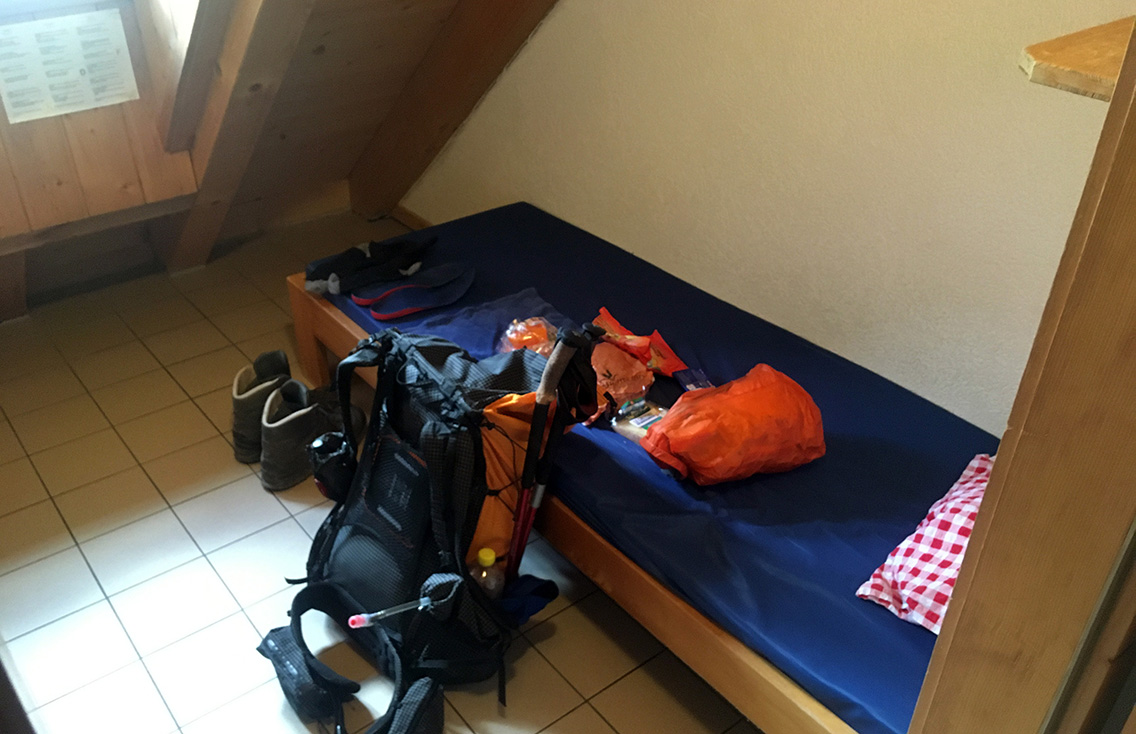 haute-route-2-cabane-de-mont-fort-room