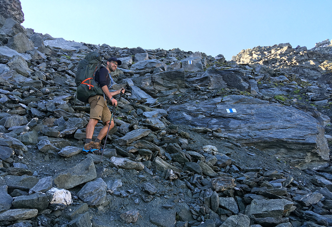 haute-route-3-col-de-la-chaux-microspikes