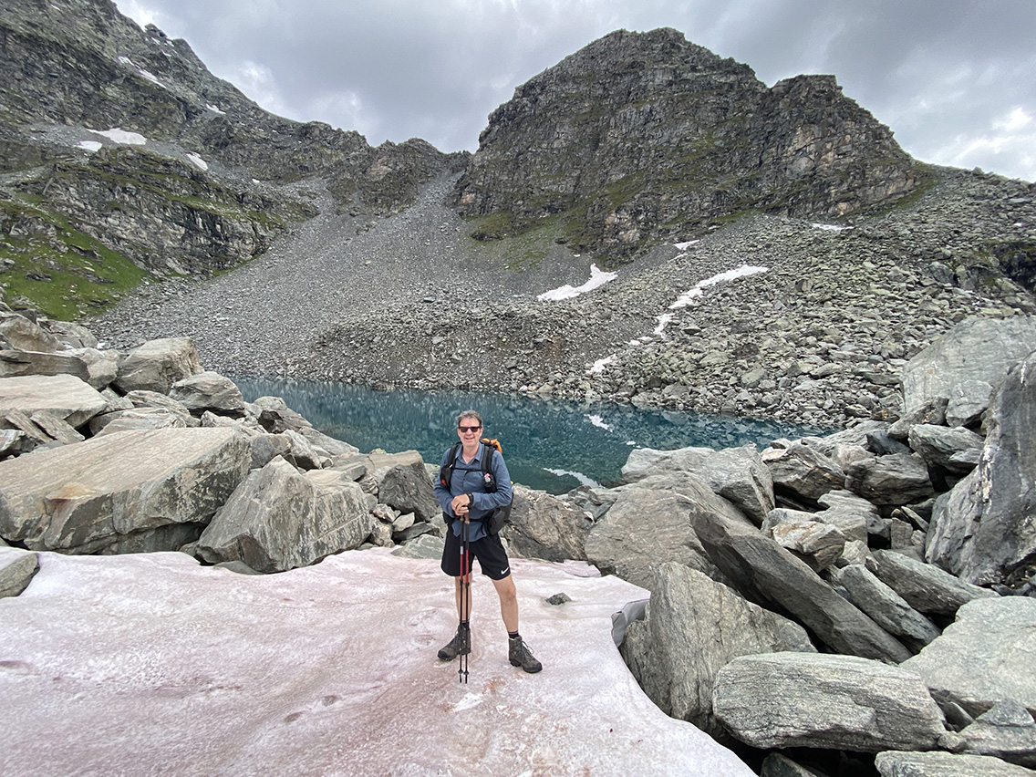 haute-route-3-col-de-la-chaux-blue-lake
