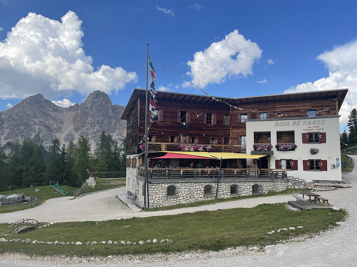 alta-via-uno-ucia-de-fanes