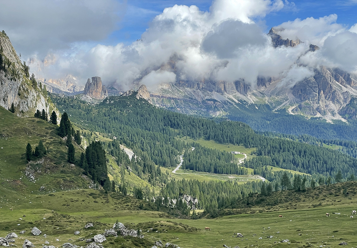 alta-via-uno-forcella-di-giau-view
