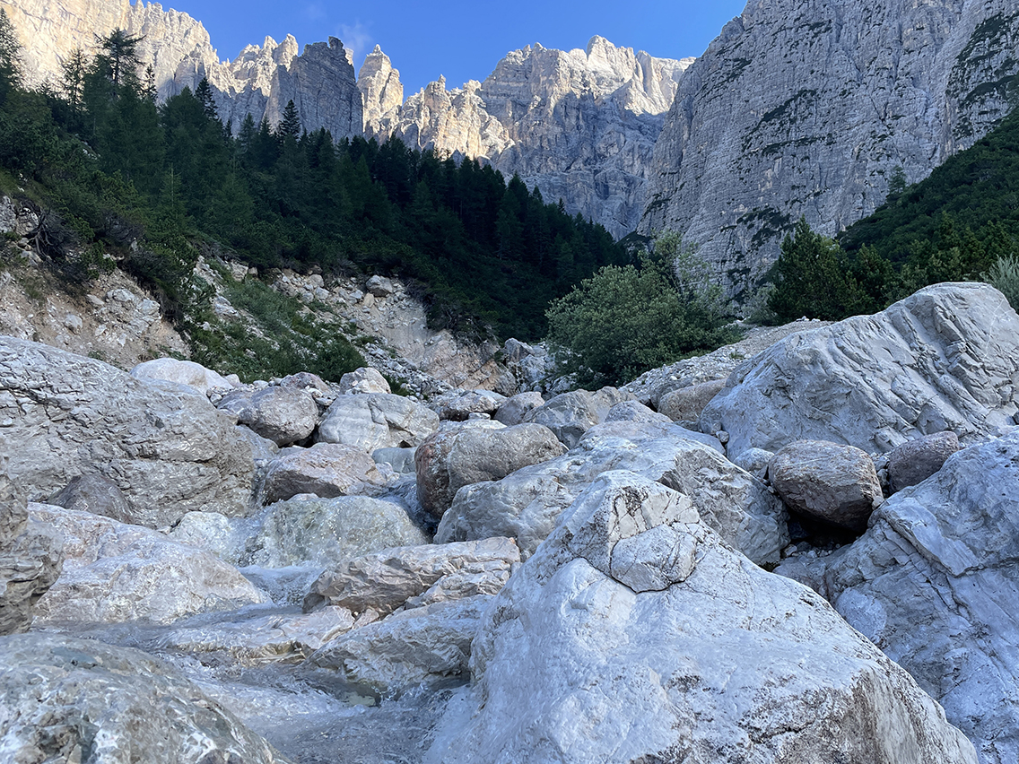 alta-via-uno-vazzoler-stream