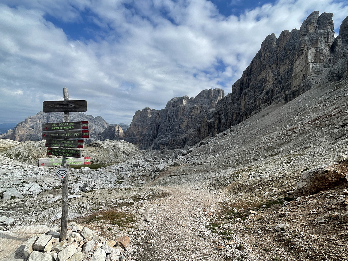 alta-via-uno-zimes-de-fanes-lagazuoi-gran