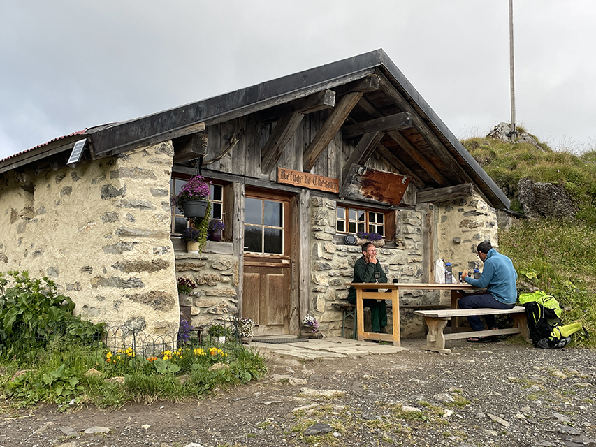 gr5-stage1-day3-refuge-de-chesery