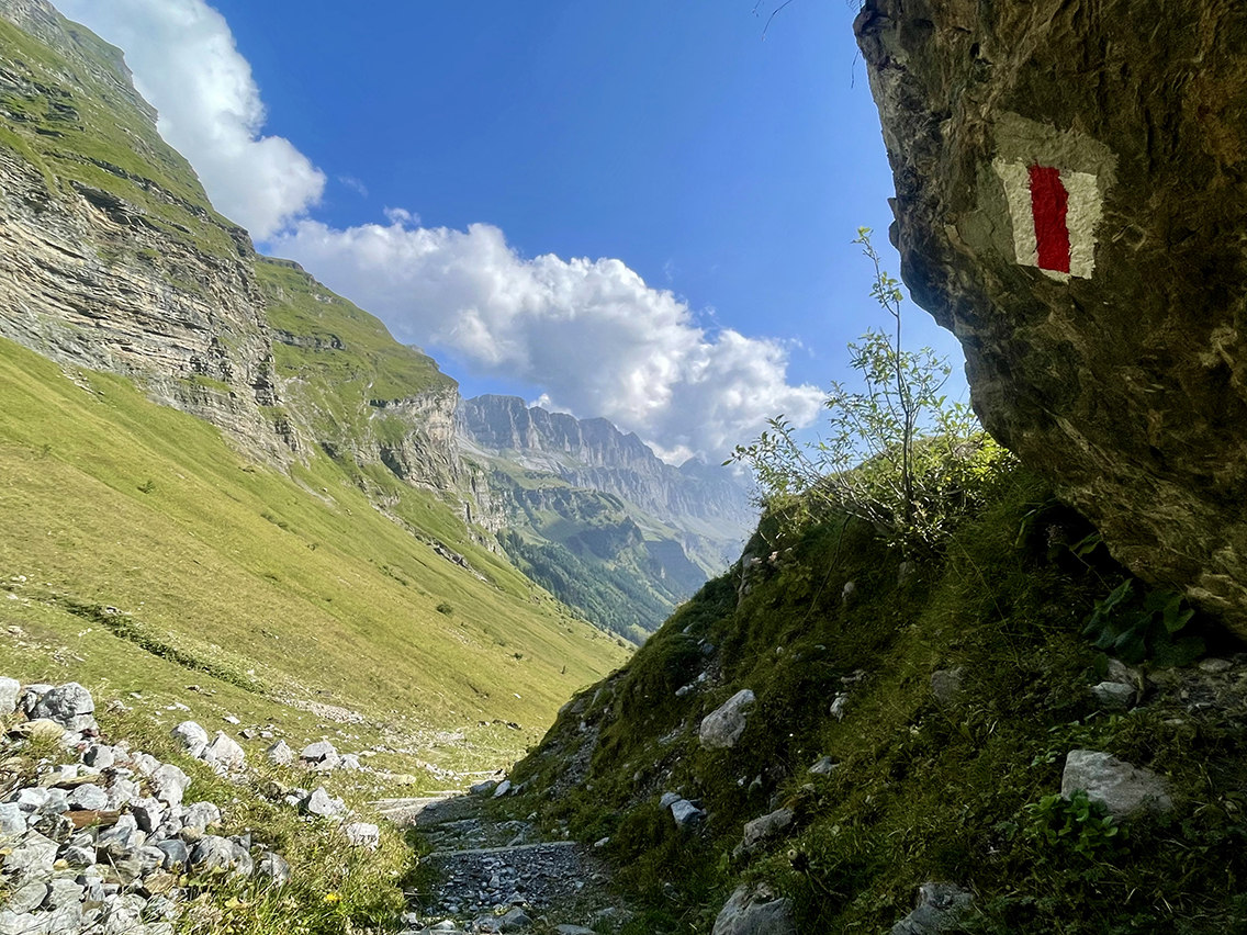 trail to Klausenpass