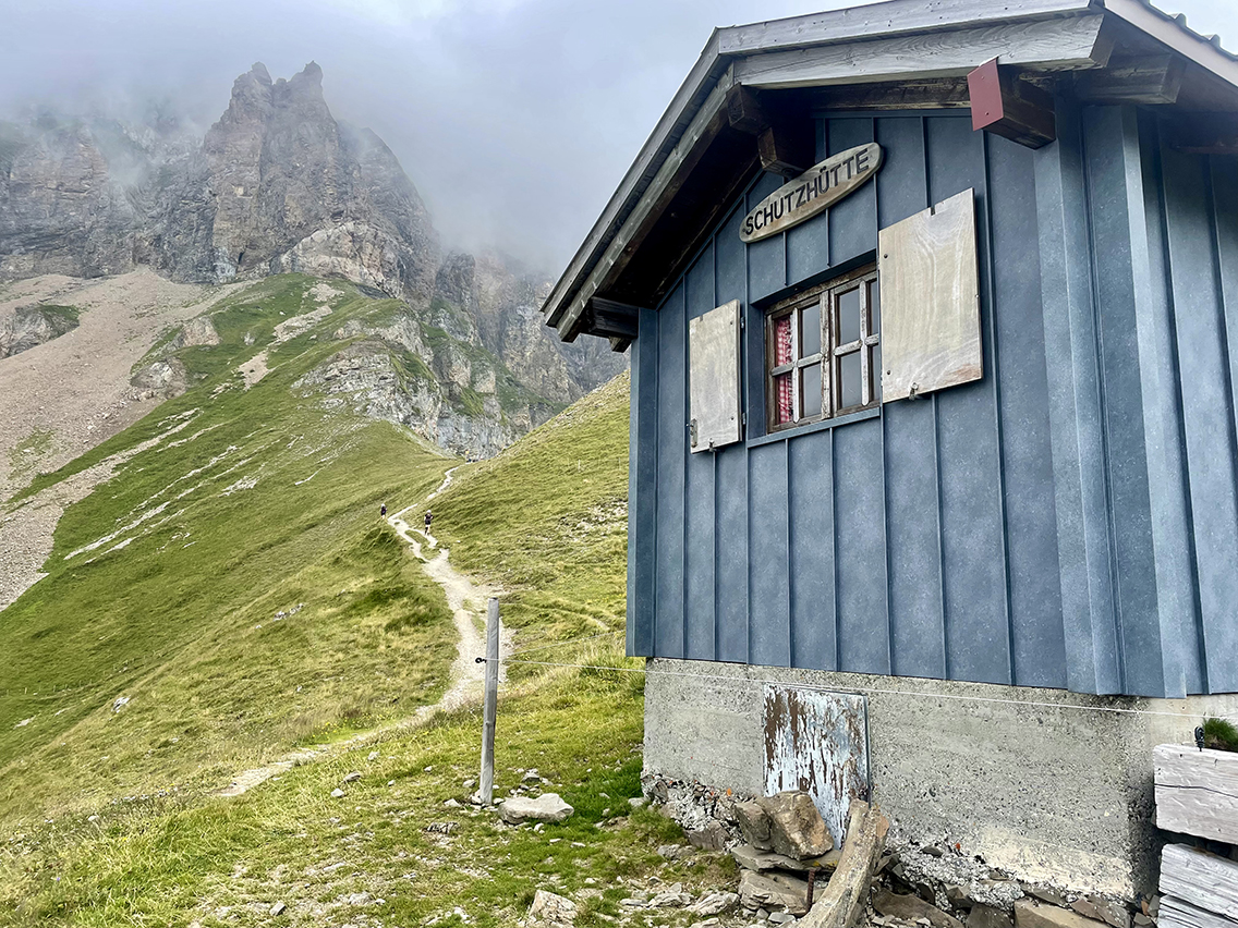Via Alpina 1, Surenenpass schutzhutte